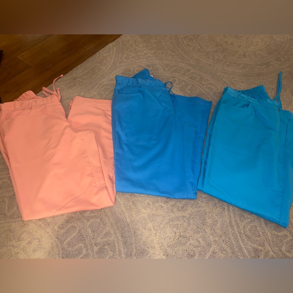 Lot of 3 greys anatomy classic pant!